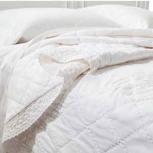 NWT 😍Simply Shabby Chic Crochet Diamond 💎 Quilt